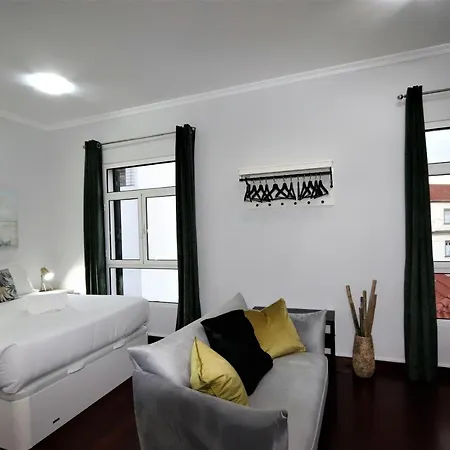 Funchal Center Guest Studio I